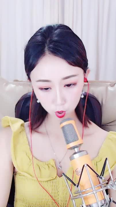 尚艺一梦梵 7月5号 来听听我唱的《有没有一首歌会让你想起我》 吧!