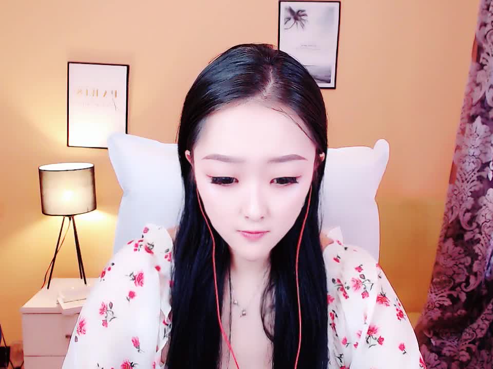 曼曼宝贝吖 2天前 来听听我唱的《再见只是陌生人》 吧!